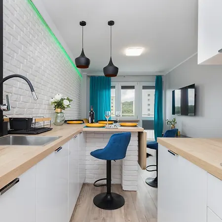 Apartment Totu Azure Wyspianskiego